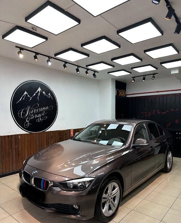 Grau Gebraucht 2013 BMW 316 Sport Line Limousine | 8.750 € (Guter Preis) - Bild 1/4