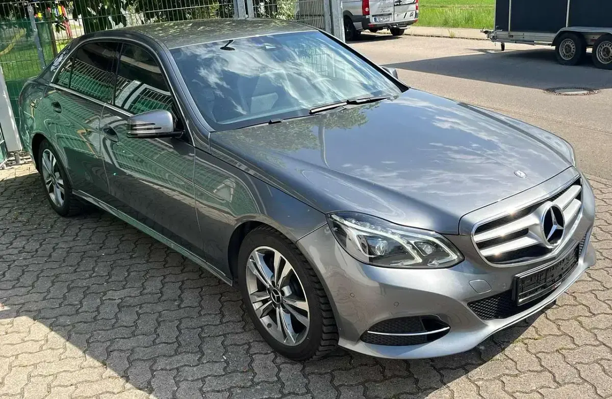 Usata Mercedes E250 Avantgarde 211 CV (155 kW) 2015 Grigio Berlina
