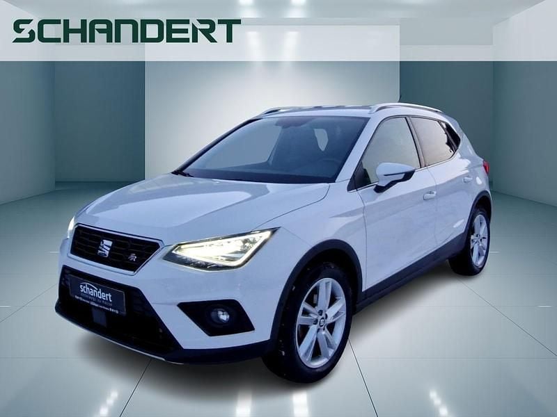 Candy weiss Gebraucht 2018 Seat Arona FR SUV | 16.750 € (Guter Preis) - Bild 1/1