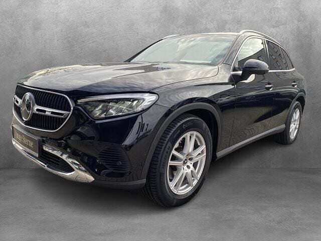 Gebraucht Mercedes GLC220 197 PS (144 kW) 2024 Schwarz SUV