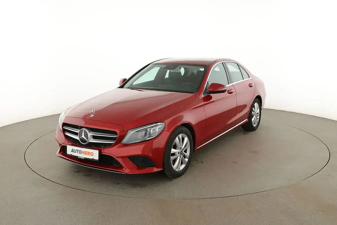Używany Mercedes C180 Avantgarde 156 KM (114 kW) 2019 Sedan/Limuzyna