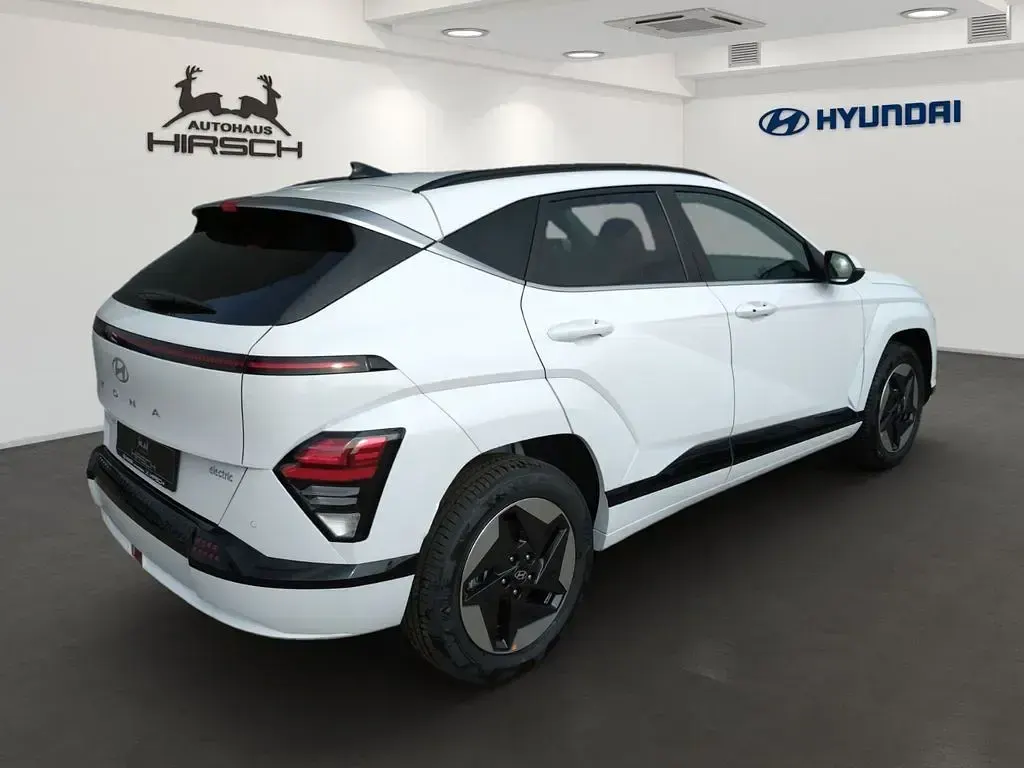 Gebraucht Hyundai Kona Trend 160 kW (218 PS) 2024 Weiß SUV