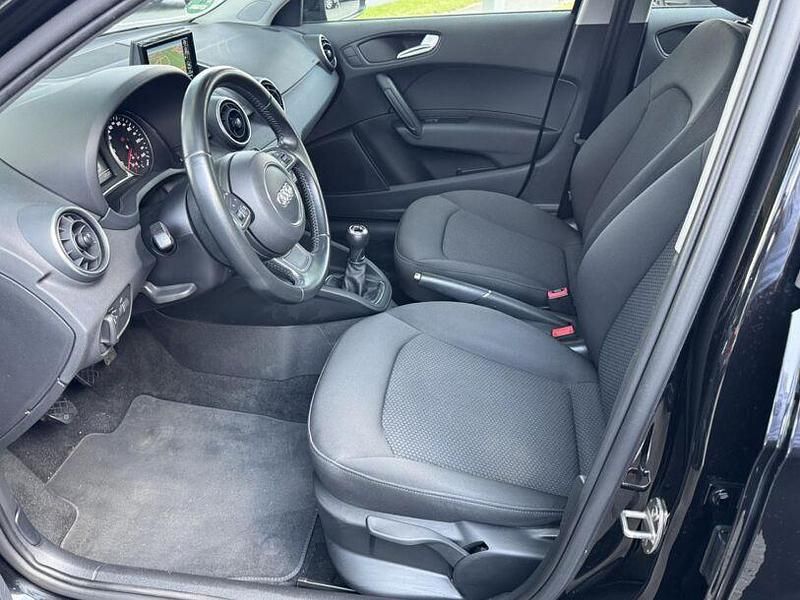 Andere Gebraucht 2015 Audi A1 Basis Kleinwagen | 13.990 € (Fairer Preis) - Bild 1/4