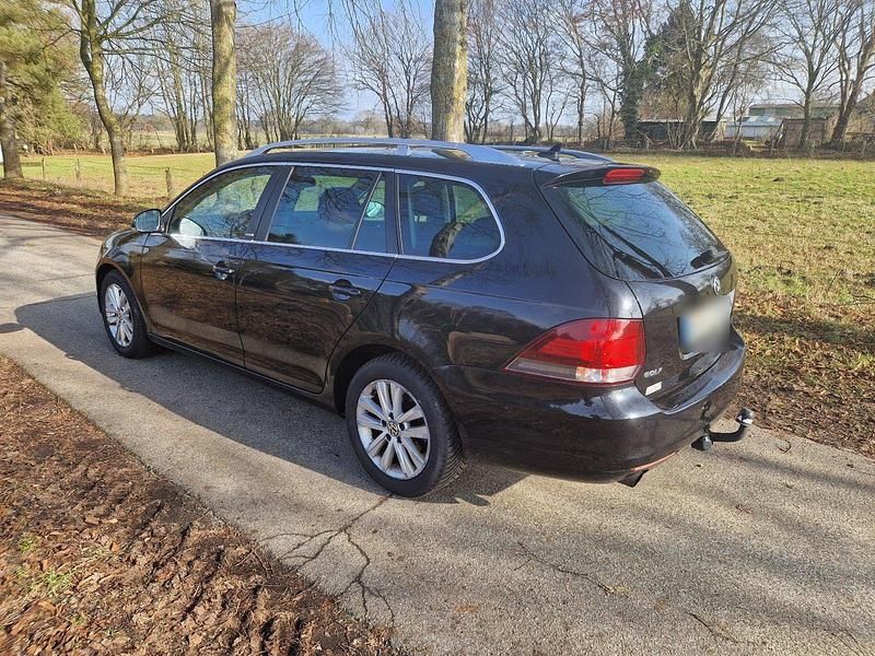Gebraucht VW Golf VII Style 105 PS (77 kW) 2012 Schwarz Kombi