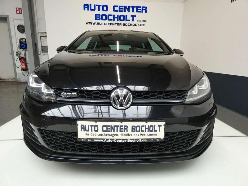 Deep black perleffekt Gebraucht 2016 VW Golf VII GTD Limousine | 18.200 € (Fairer Preis) - Bild 1/4