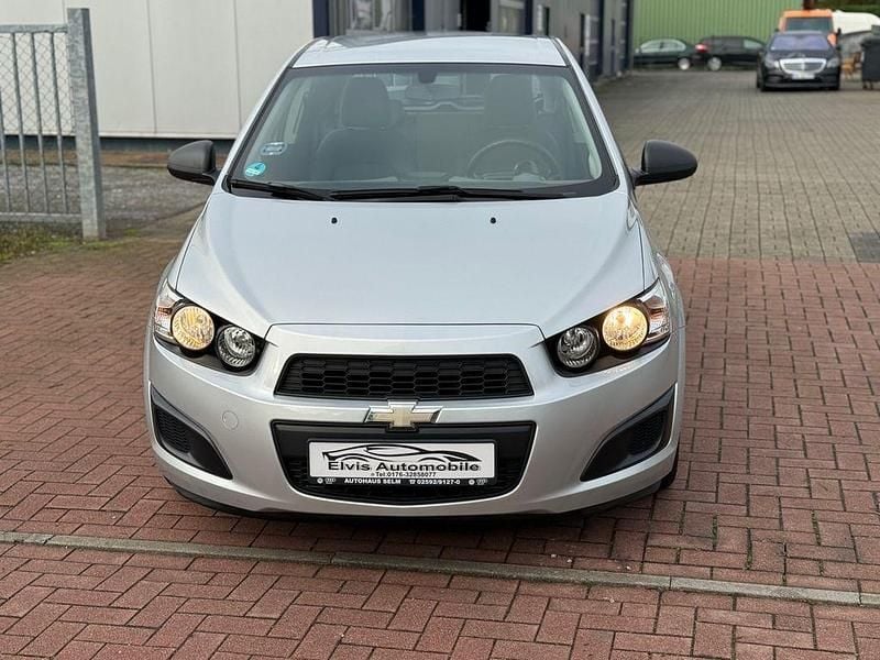 Silber Gebraucht 2013 Chevrolet Aveo LS Kleinwagen | 3.499 € (Guter Preis) - Bild 1/4
