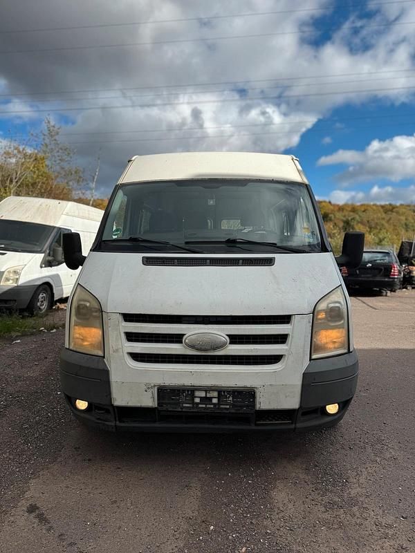 Weiß Gebraucht 2009 Ford Transit Van / Kleinbus | 3.999 € - Bild 1/4