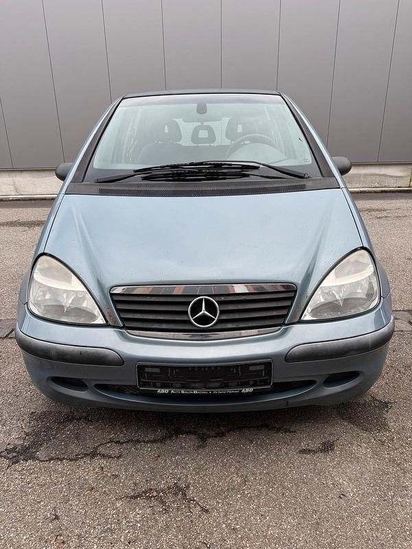 Gebraucht Mercedes A170 95 PS (69 kW) 2002 Blau Kleinwagen