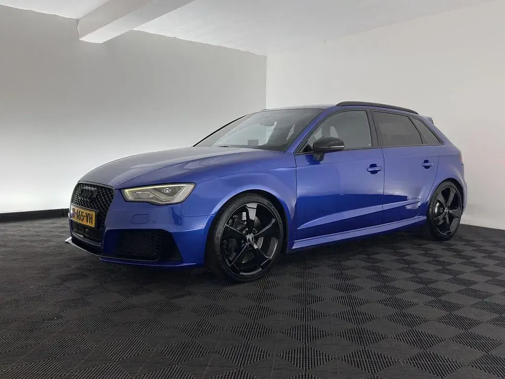 Gebraucht Audi RS3 Proline 368 PS (270 kW) 2016 Blau Limousine
