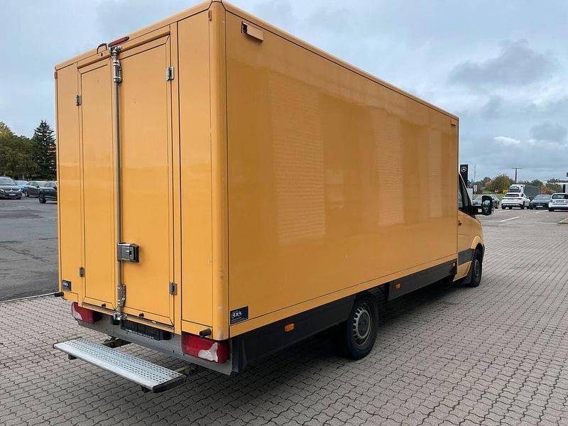 Używany Mercedes Sprinter 163 KM (119 kW) 2017 Żółty Van