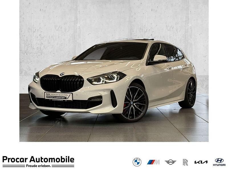Weiß Gebraucht 2022 BMW 120 M Sport Kleinwagen | 30.790 € (Teuer) - Bild 1/4