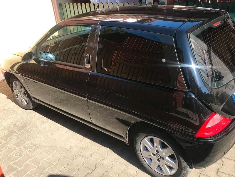 Schwarz Gebraucht 2001 Lancia Ypsilon Kleinwagen | 349 € - Bild 1/4