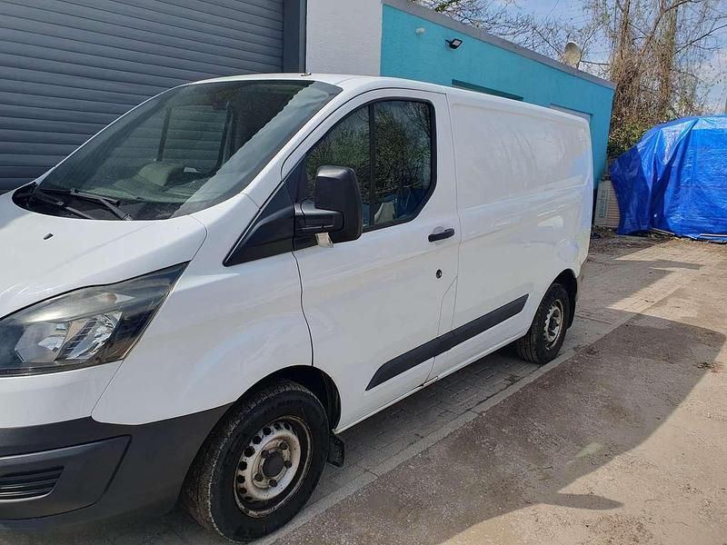 Gebraucht Ford Tourneo 101 PS (74 kW) 2016 Van / Kleinbus