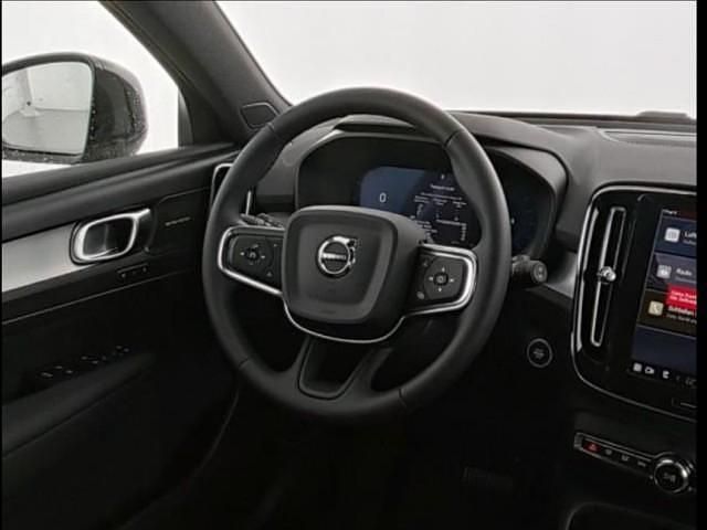 Gebraucht Volvo XC40 Plus 197 PS (144 kW) 2025 Onyx black (schwarz) SUV