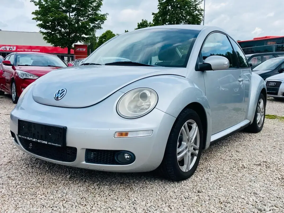 Gebraucht VW New Beetle 105 PS (77 kW) 2007 Silber Kleinwagen