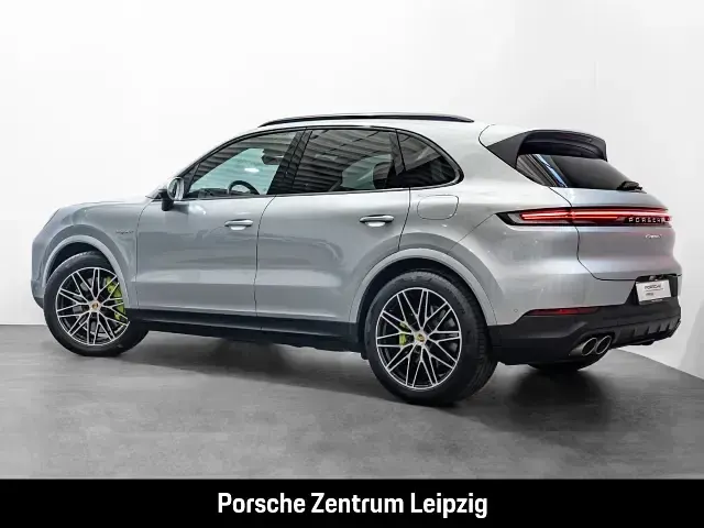 Gebraucht Porsche Cayenne S E-Hybrid 519 PS (381 kW) 2024 Silber SUV