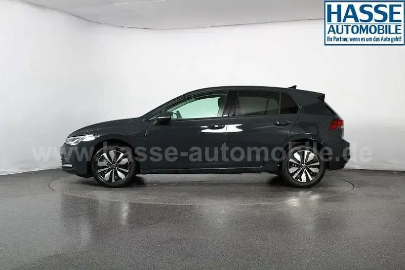 Gebraucht VW Golf VIII Move 150 PS (110 kW) 2023 Grau Limousine