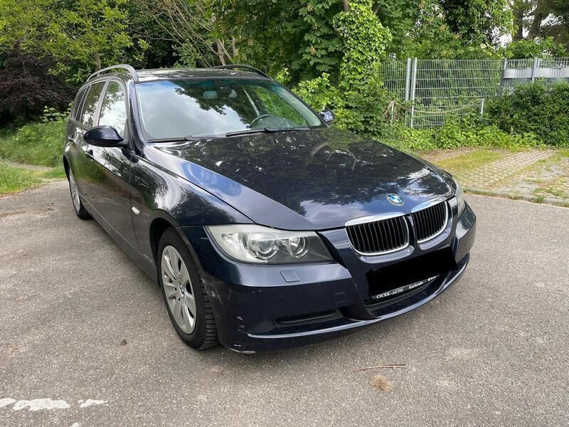 Blau Gebraucht 2007 BMW 318 Kombi | 3.499 € (Fairer Preis) - Bild 1/4