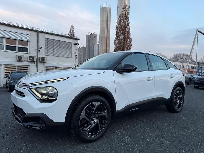 Weiß Gebraucht 2023 Citroën C4 Feel SUV | 15.870 € (Superpreis) - Bild 1/4