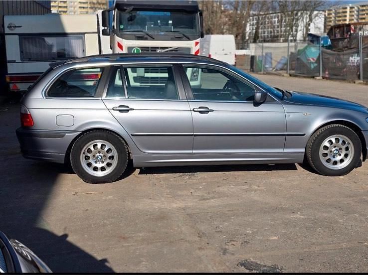 Gebraucht BMW 318 145 PS (106 kW) 2005 Silber Kombi