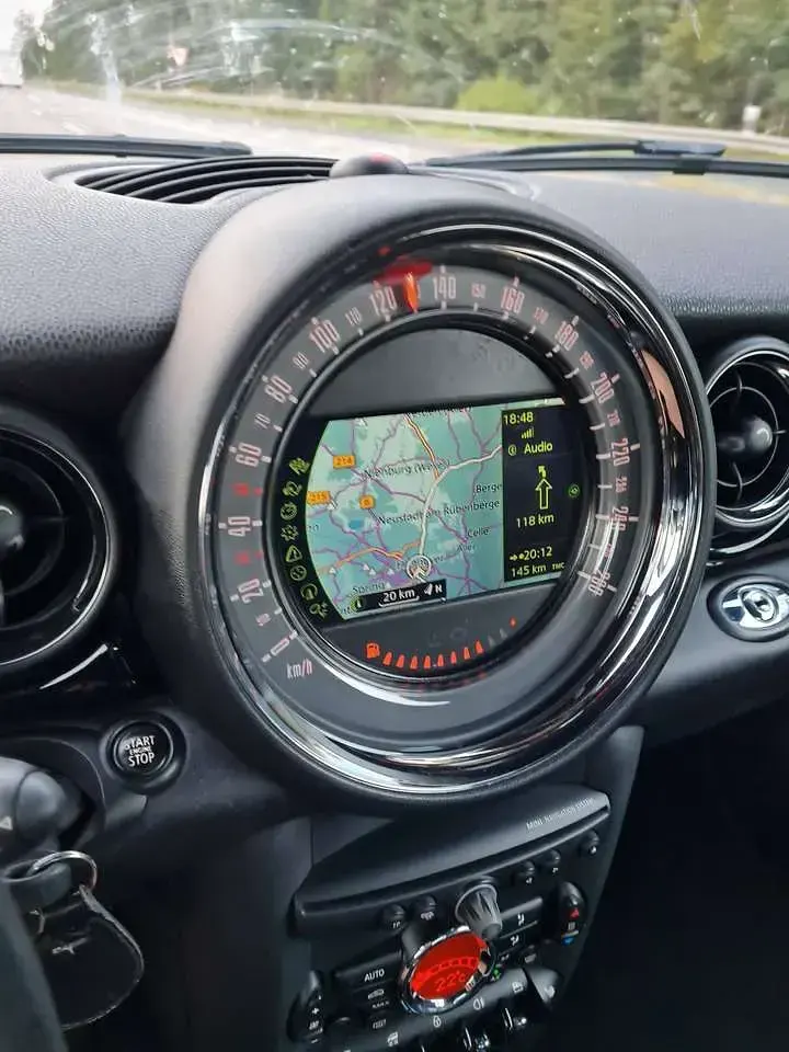 Gebraucht Mini Cooper Cabriolet 122 PS (89 kW) 2015 Weiß Cabrio