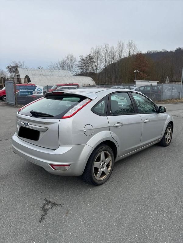 Usata Ford Focus 145 CV (106 kW) 2009 Grigio Utilitaria