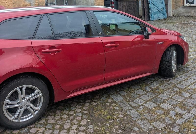 Gebraucht Toyota Corolla Team 184 PS (135 kW) 2021 Rot Kombi