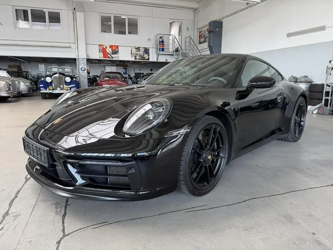Gebraucht Porsche 911 Carrera 4 GTS 480 PS (353 kW) 2023 Schwarz (schwarz / schwarz) Coupé