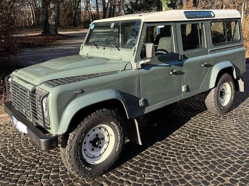 Gebraucht Land Rover Defender S 122 PS (89 kW) 2008 Grün Kombi