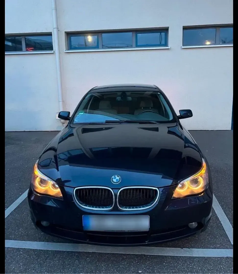 Gebraucht BMW 523 177 PS (130 kW) 2005 Blau Limousine