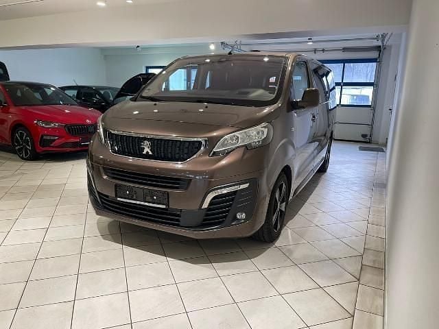 Gebraucht Peugeot Traveller 177 PS (130 kW) 2018 Braun Van / Kleinbus