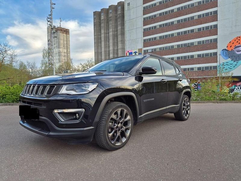 Schwarz Gebraucht 2020 Jeep Compass SUV | 20.680 € (Guter Preis) - Bild 1/4