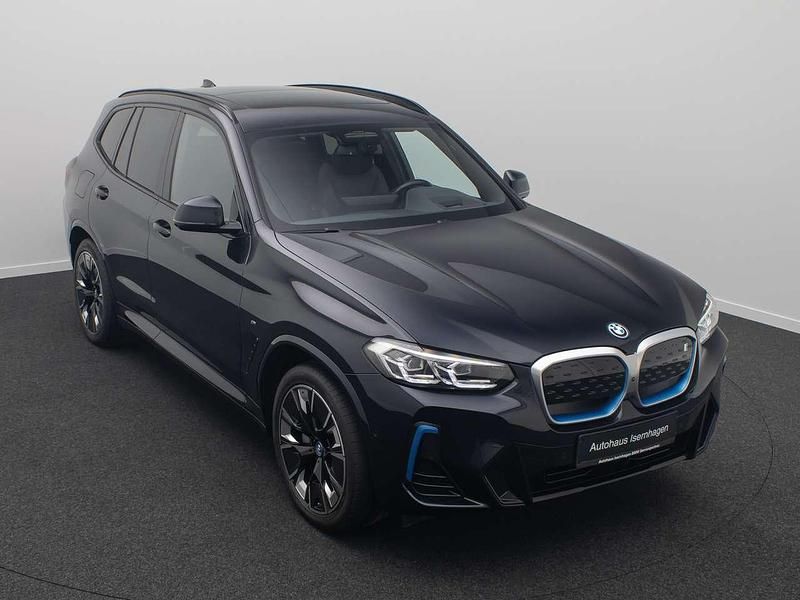 Gebraucht BMW iX3 Impressive 210 kW (286 PS) 2023 Schwarz SUV