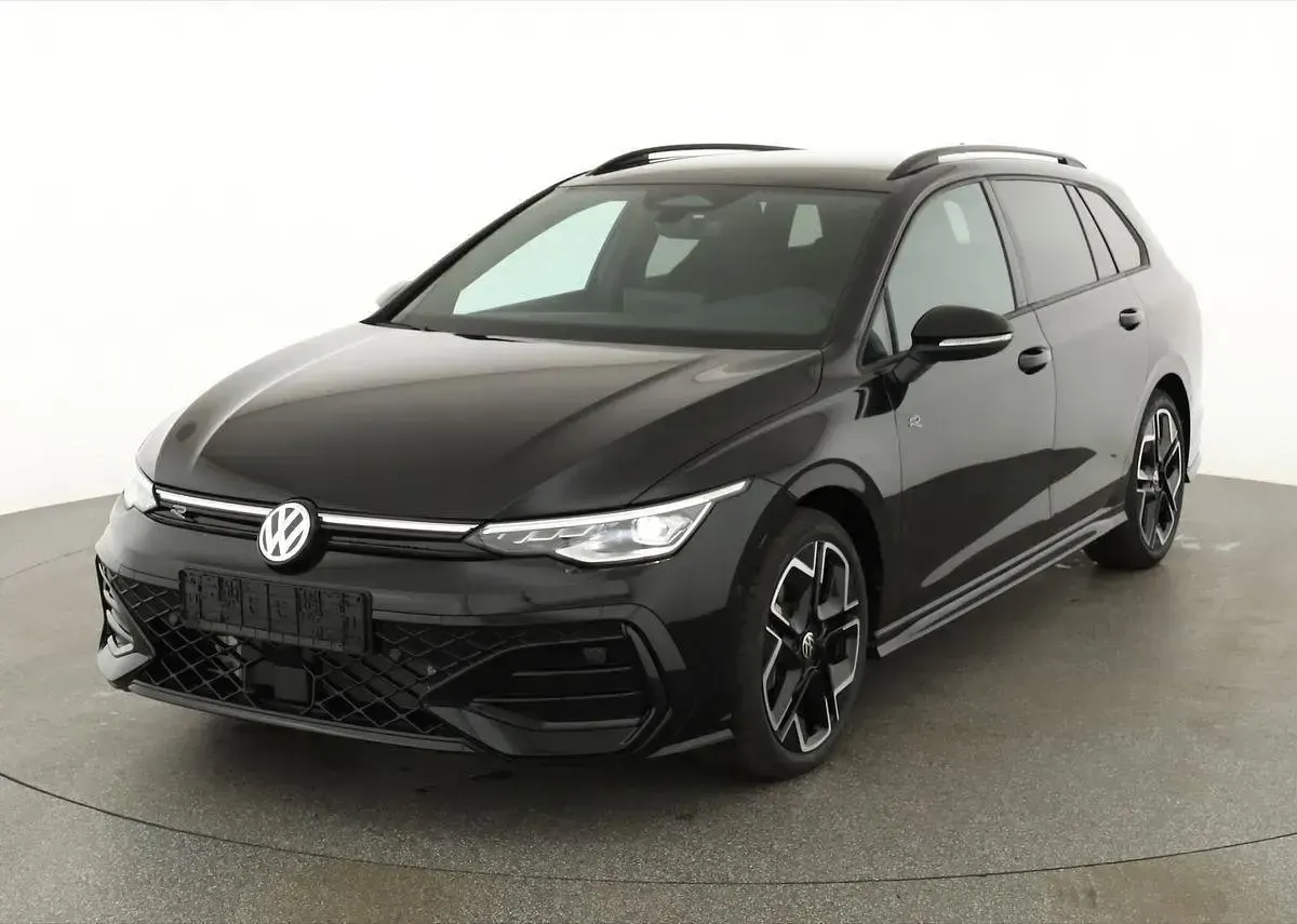 Gebraucht VW Golf VIII R-line 204 PS (150 kW) 2026 Kombi