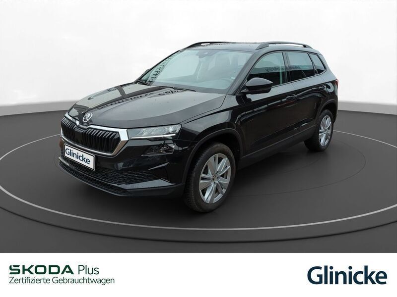 Schwarz Gebraucht 2024 Skoda Karoq Selection SUV | 29.880 € (Guter Preis) - Bild 1/4