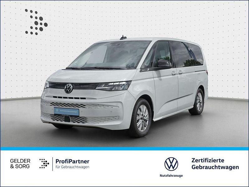 Weiß Gebraucht 2024 VW Multivan Basis Van / Kleinbus | 52.990 € (Guter Preis) - Bild 1/3
