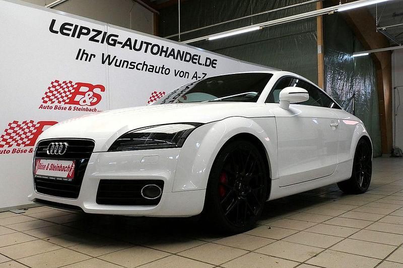 Weiß Gebraucht 2011 Audi Coupé Ambiente Coupé | 10.574 € - Bild 1/4