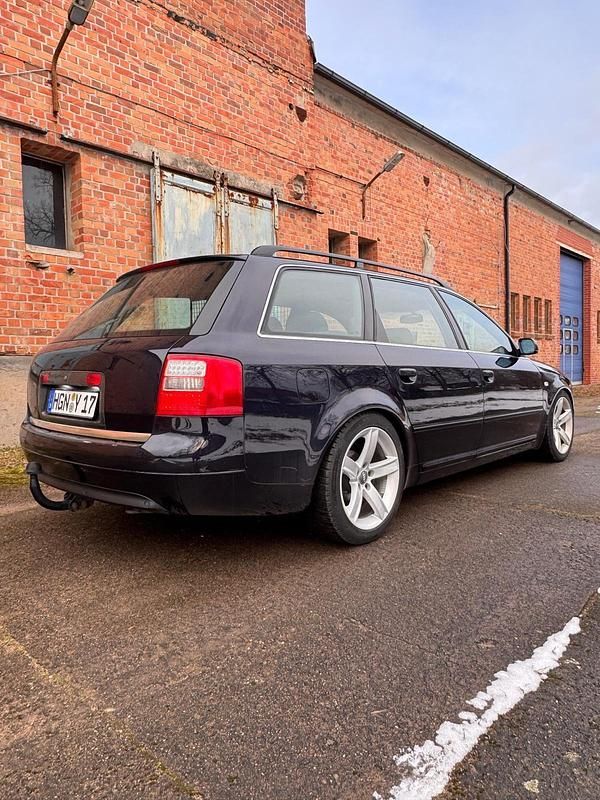 Gebraucht Audi A6 150 PS (110 kW) 2000 Blau Kombi