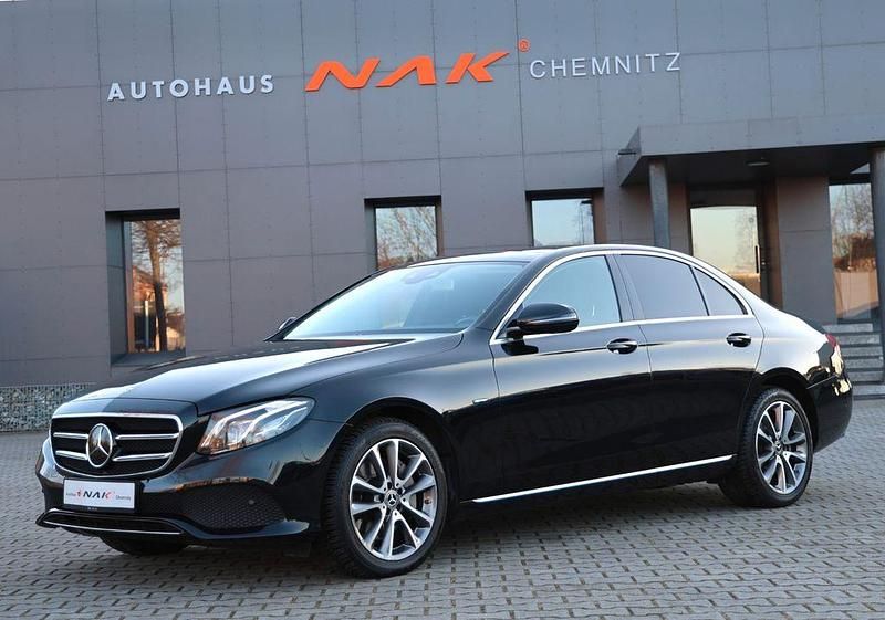 Second-hand Mercedes E300 320 CP (235 kW) 2019 Negru Berlinǎ