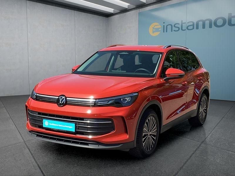Rot Gebraucht 2024 VW Tiguan SUV | 33.949 € (Fairer Preis) - Bild 1/4