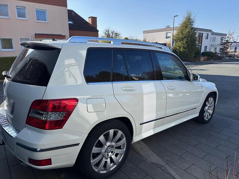 Gebraucht Mercedes GLK220 170 PS (125 kW) 2011 Weiß SUV