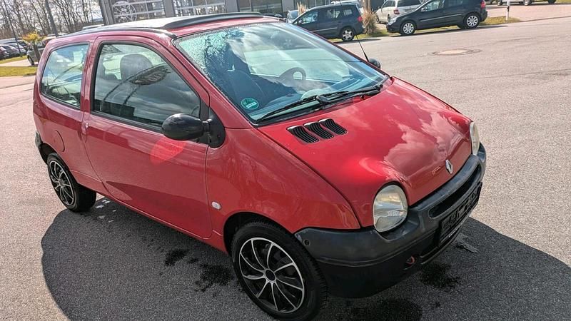 Second-hand Renault Twingo 60 CP (44 kW) 2003 Roșu Hatchback