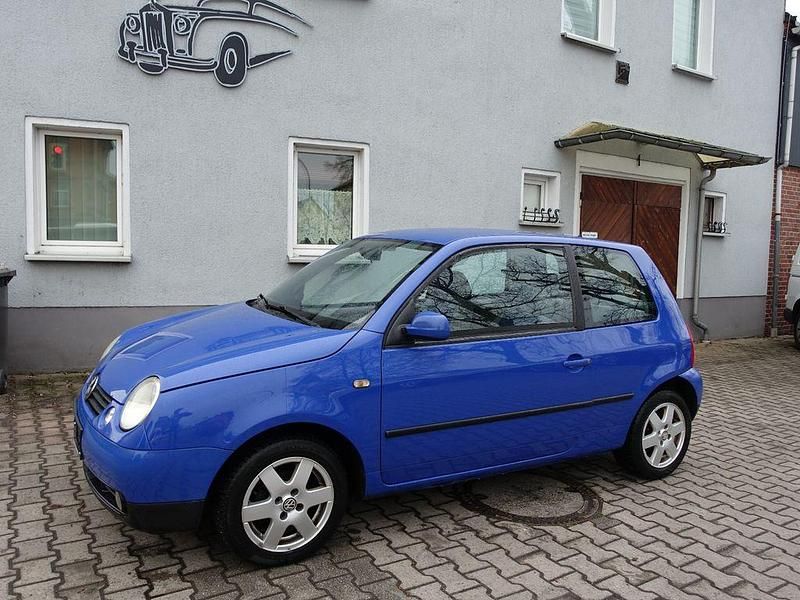 Gebraucht VW Lupo Basis 75 PS (55 kW) 2001 Blau Kleinwagen