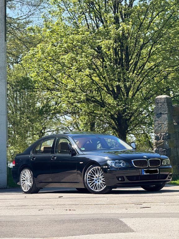 Gebraucht BMW 740 Performance 306 PS (225 kW) 2005 Schwarz Limousine