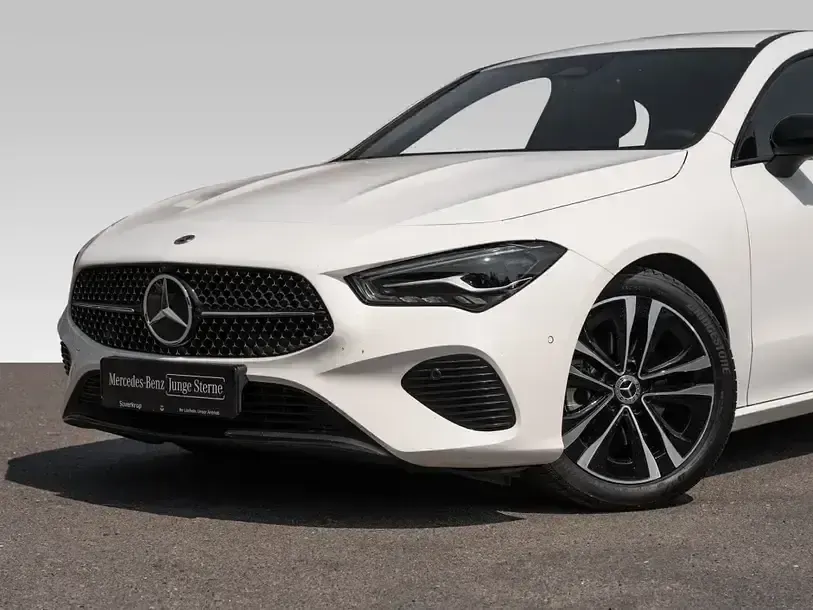 Gebraucht Mercedes CLA180 Progressive 136 PS (100 kW) 2025 Weiß unilack polarweiß Coupé