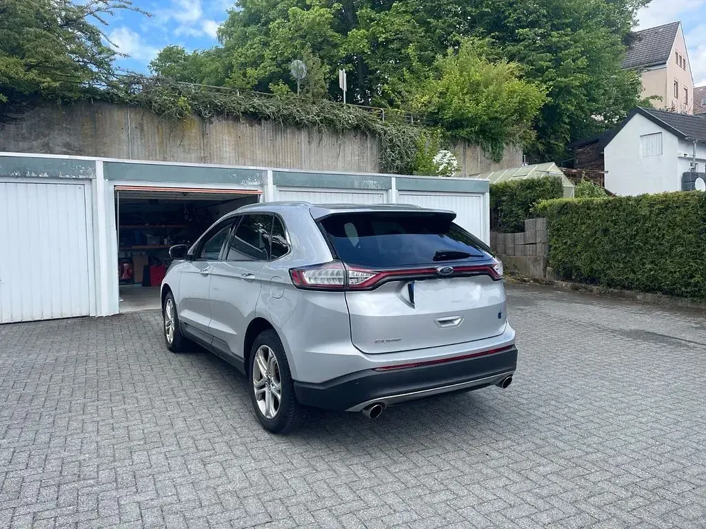 Gebraucht Ford Edge 209 PS (153 kW) 2018 Grau SUV