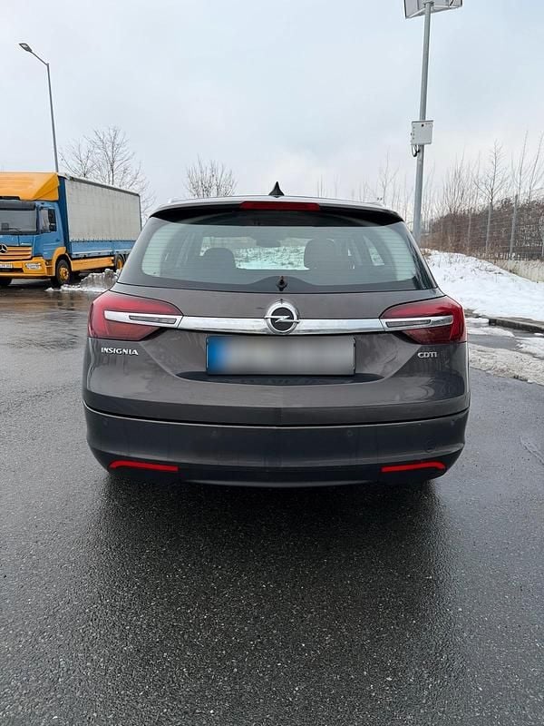 Gebraucht Opel Insignia 136 PS (100 kW) 2016 Grau Kombi