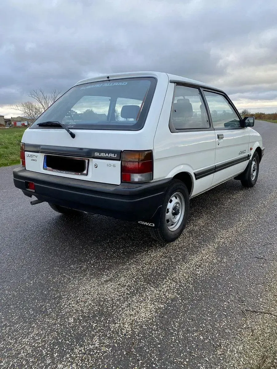 Gebraucht Subaru Justy 50 PS (36 kW) 1992 Weiß Kleinwagen