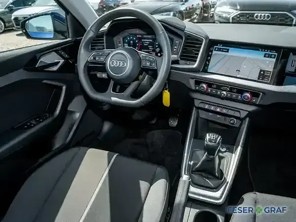 Gebraucht Audi A1 Sport 95 PS (69 kW) 2025 Navarrablau metallic SUV