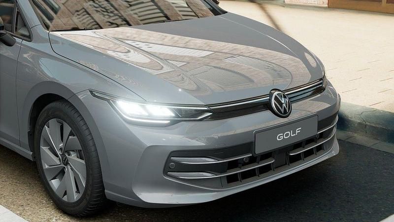 Neu VW Golf VIII Life 150 PS (110 kW) 2026 Grau Limousine